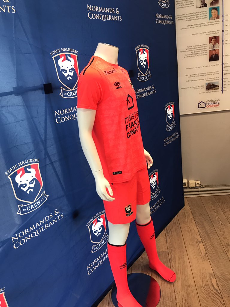 Maillots 2017-2018 - Page 2 Image11
