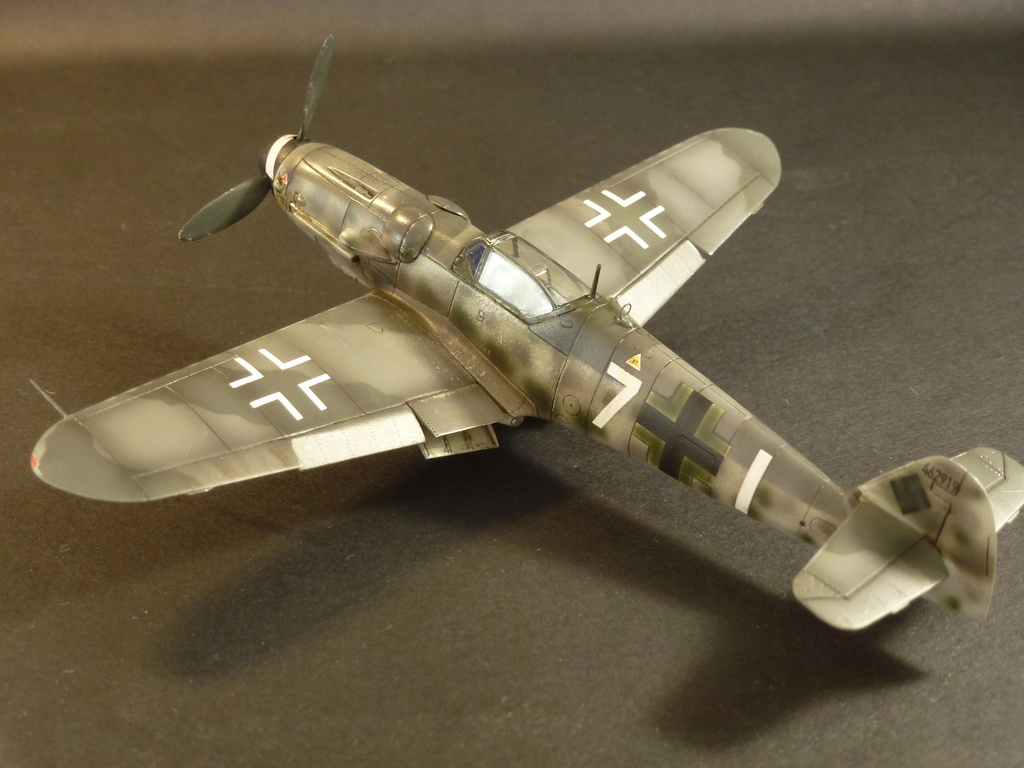 Messerschmitt Bf 109 G-14 / White 7-JG3 - AZ Model P1060229