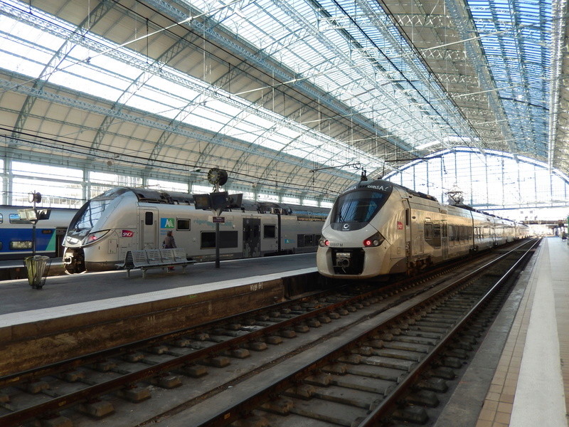 6 heures en gare de Bordeaux St Jean pour l'inauguration de la LGVA. Dscn5311