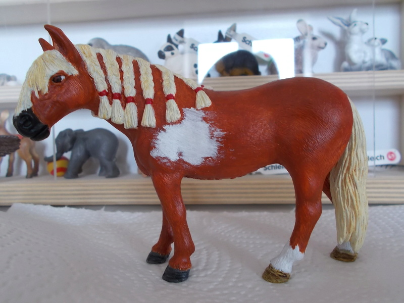 I started with repainting - Schleich horses Andalu15