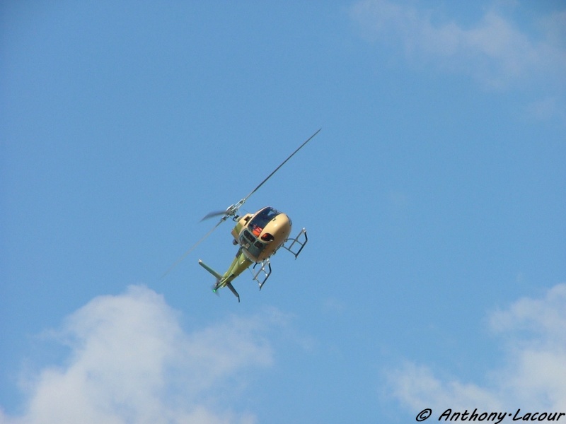 [Héliport de Berre La Fare] : Plateforme d'essais d'Eurocopter  - Page 5 Dscf0418