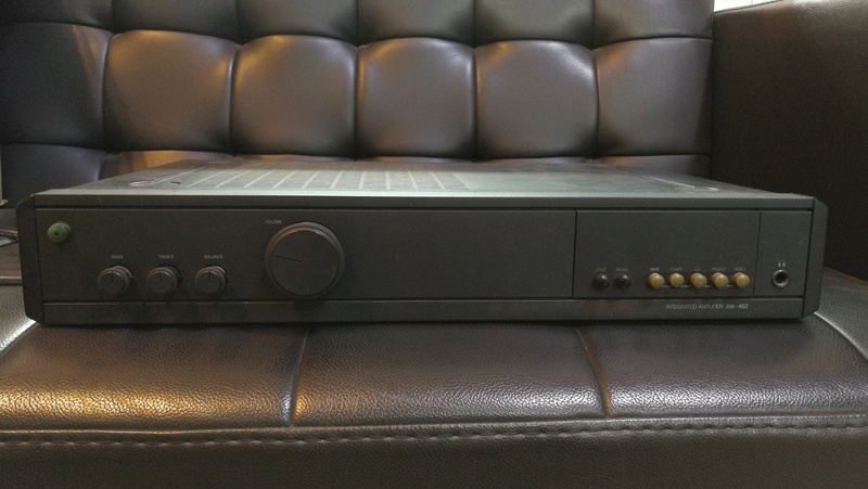 Proton AM-452 Integrated Amplifier(SOLD) Img_2017