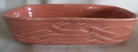 John thinks that this lampbase is either Crown Lynn / Titian.... and it has been confirmed as made by Orzel Pink_b10