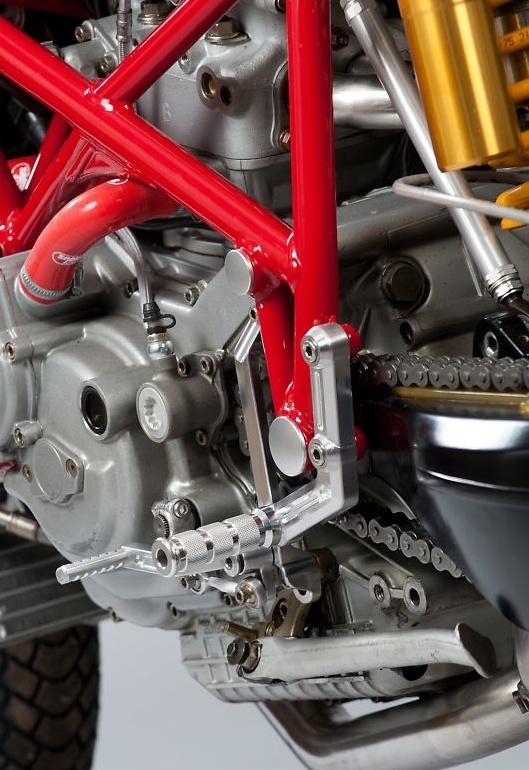 Ducati 996 R "F1 Tracker" Screen13