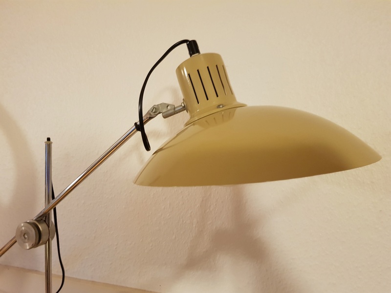 Lampe de table à potence ALUMINOR 20171011