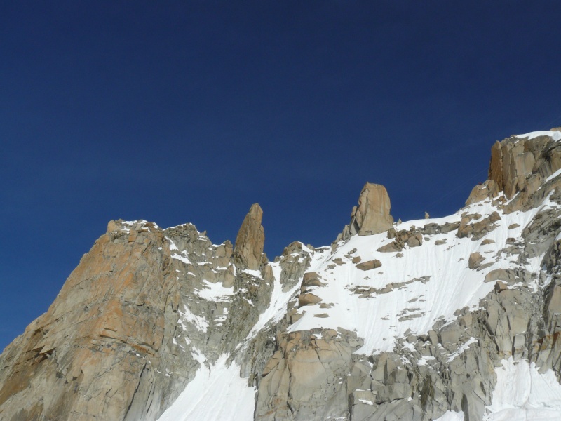 Alpinisme : Arêtes des Cosmiques 24 Juin 2012 P1070110