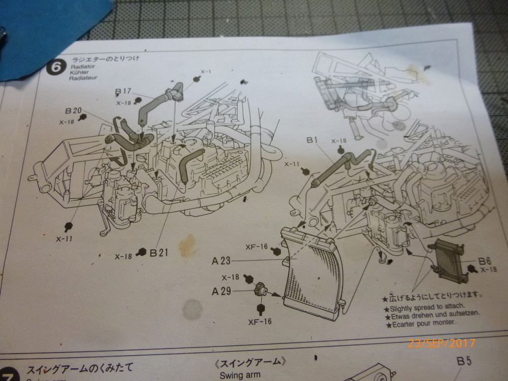 Fertig - DUCATI 888 Superbike Racer 1:12 Tamiya 14063 gebaut von Millpet P1070497