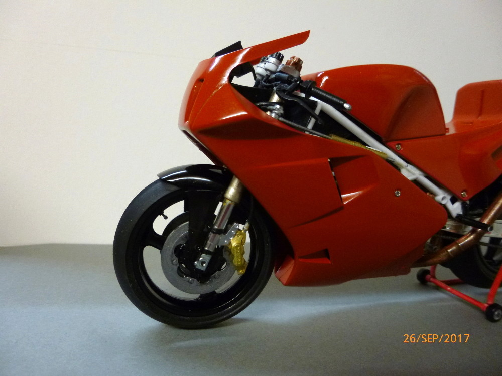 Fertig - DUCATI 888 Superbike Racer 1:12 Tamiya 14063 gebaut von Millpet - Seite 2 P1070516