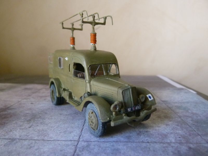 [Art-Toys Modelbouw] Renault ADH - Fourgon Radio P1080231