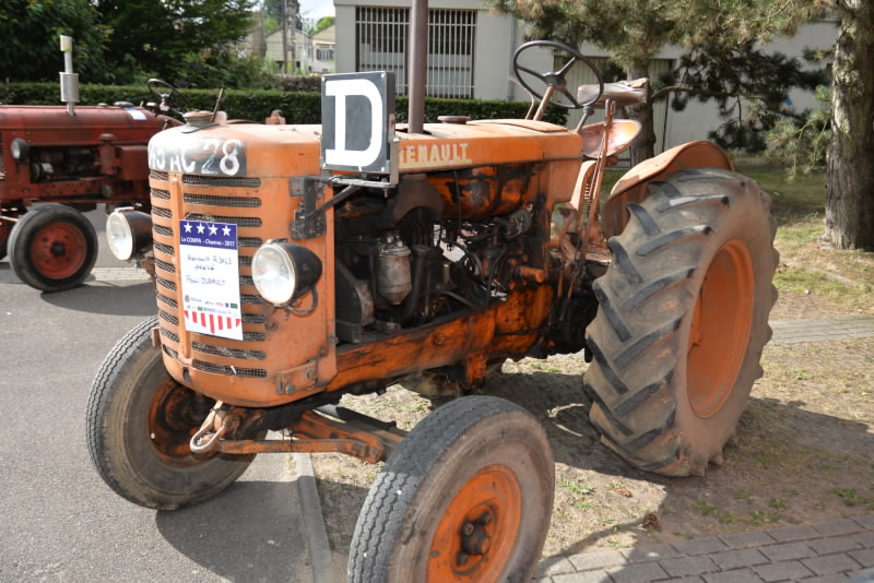  28- Les tracteurs du Plan Marshall Au COMPA le 24 et 25 Juin 2017 Dsc_3456