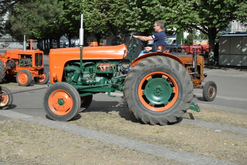  28- Les tracteurs du Plan Marshall Au COMPA le 24 et 25 Juin 2017 Dsc_3460