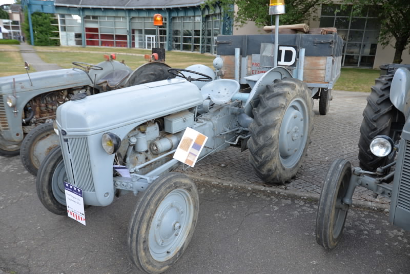  28- Les tracteurs du Plan Marshall Au COMPA le 24 et 25 Juin 2017 Dsc_3487