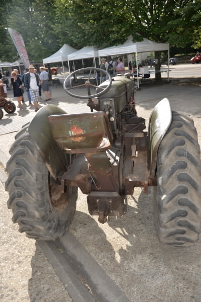  28- Les tracteurs du Plan Marshall Au COMPA le 24 et 25 Juin 2017 Dsc_3569