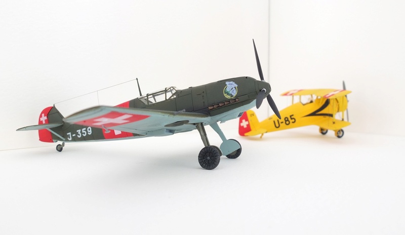 Un 109 à fleurs: Messerschmitt 109 E - Suisse, 1940 (Airfix) Dscf0910