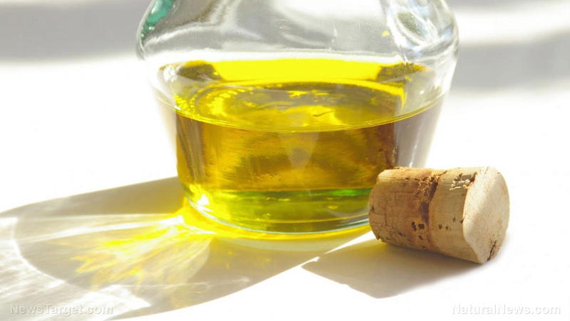 5 REASONS YOU SHOULD NEVER USE CANOLA OIL, EVEN IF ITS ORGANIC Oil-gl10