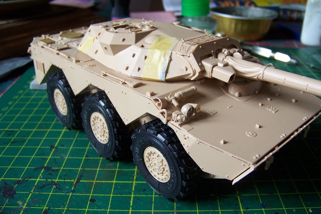 1/35 AMX 10 RC ,Direction Bagdad ! Tiger models 1215010