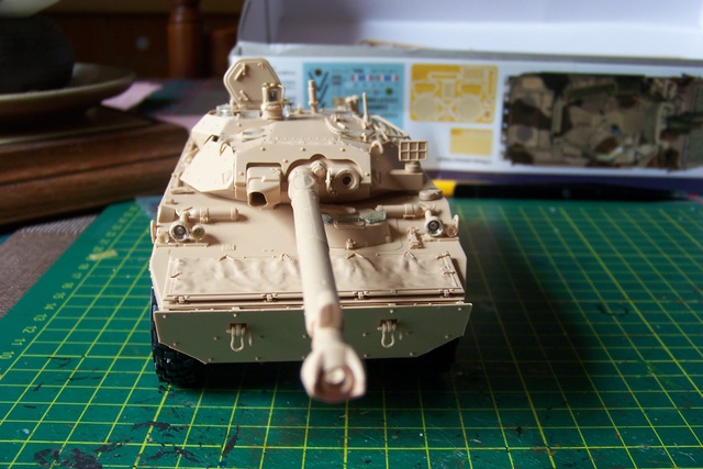 1/35 AMX 10 RC ,Direction Bagdad ! Tiger models 1223510