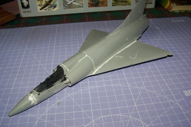 Mirage III EL 1/48 Kinetic (defi au trésorier de l' AMO61) 1613210