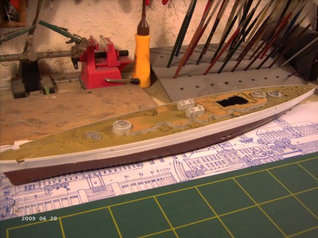 Revell - Schlachtschiff Tirpitz 1/570 Baubericht - FERTIG - Seite 2 P1-1412