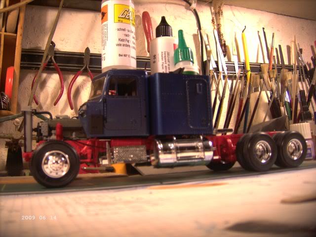 Revell 7526 Peterbilt "Black Widow" 1/25 FERTIG - Seite 2 P519