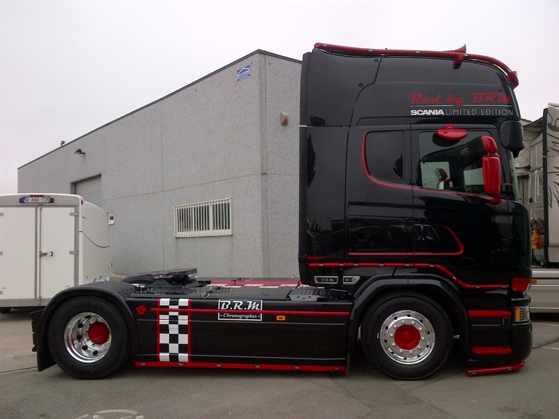 Scania série limitée " Red by BRM " Cin16_54