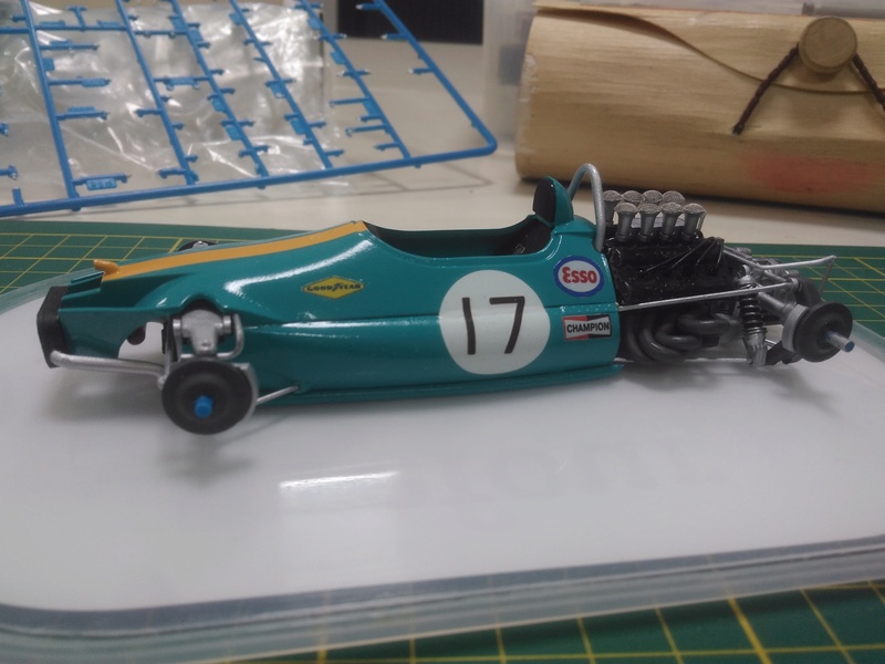 BRABHAM BT 33 BRANDS HATCH Grand prix d ANGLETERRE 1970 1/24ème Réf L758 (Terminé VMD) - Page 6 Img_2119