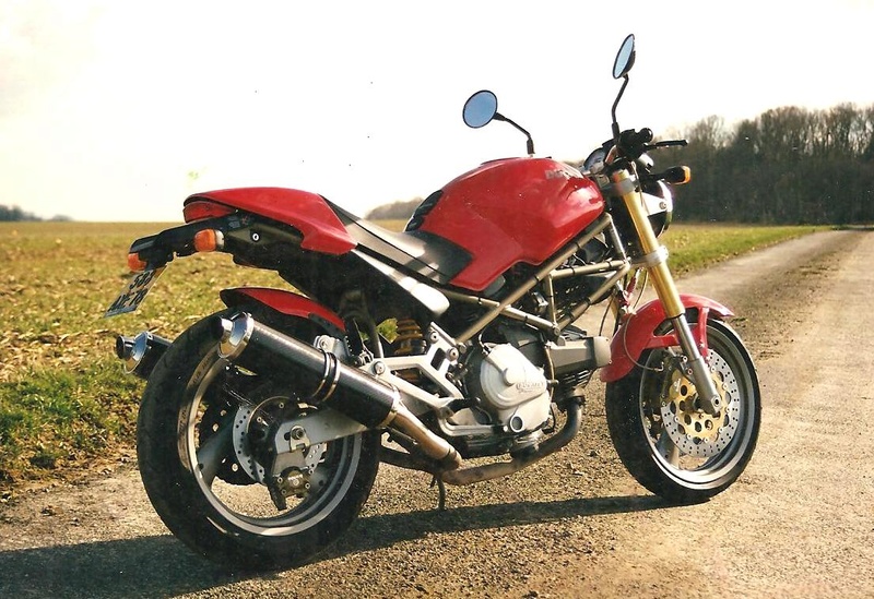 Ducati Mostro 600 Mostro10