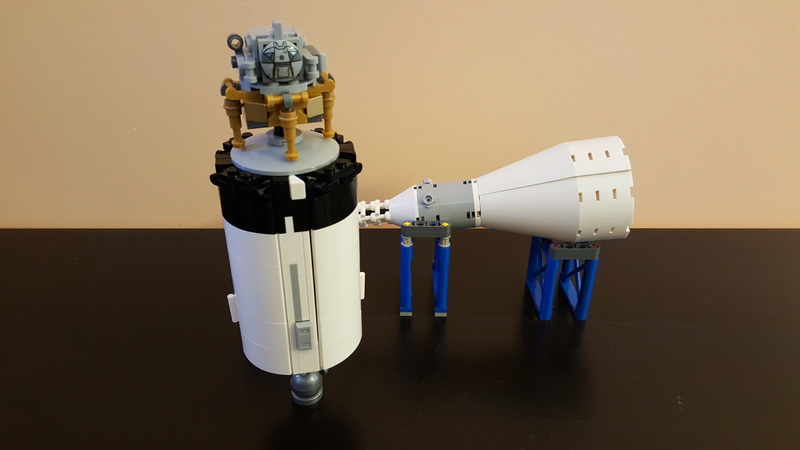 LEGO Saturn V apollo 11 - Page 2 20170619