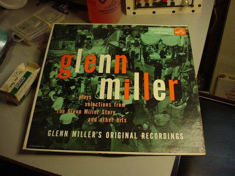 Chillin to  Glenn Miller  Dsc04315