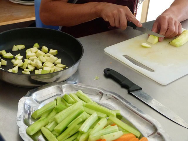 ATELIER DE CUISINE DANS UN CENTRE I.M.E    11212111