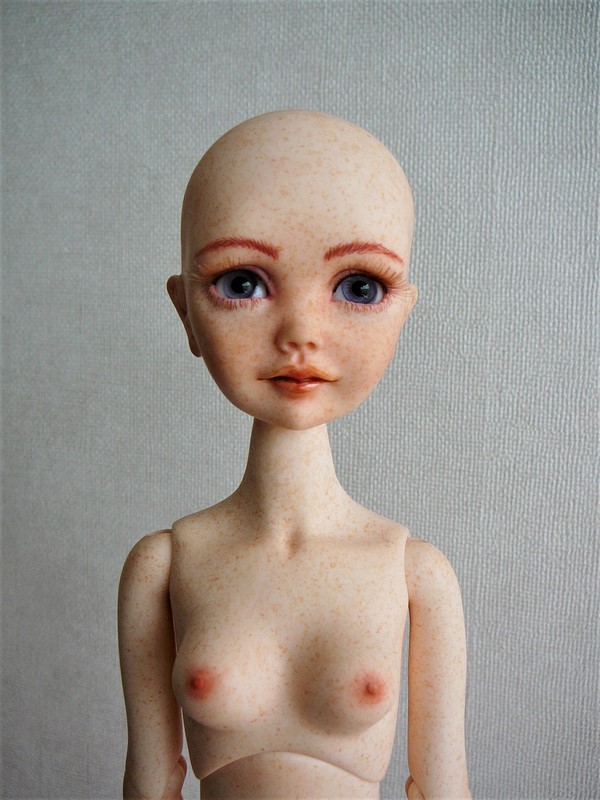 Alyona, poupée d'artiste (Somnia Dolls) 09_aly10