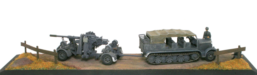 [REVELL] mittlerer Zugkraftwagen 8t (Sd.Kfz. 7) & 8,8cm Flak 37 (71) Sdkfz129