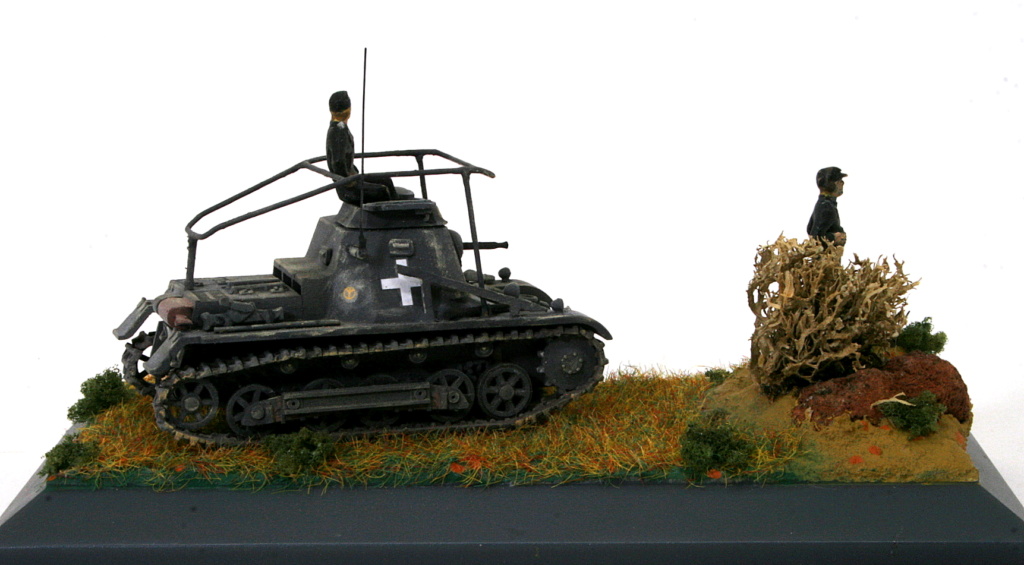 [ESCI modifié]  kleiner Panzerbefehlswagen I  Ausf. B  (Sd.Kfz. 265)  (146) Sdkfz154