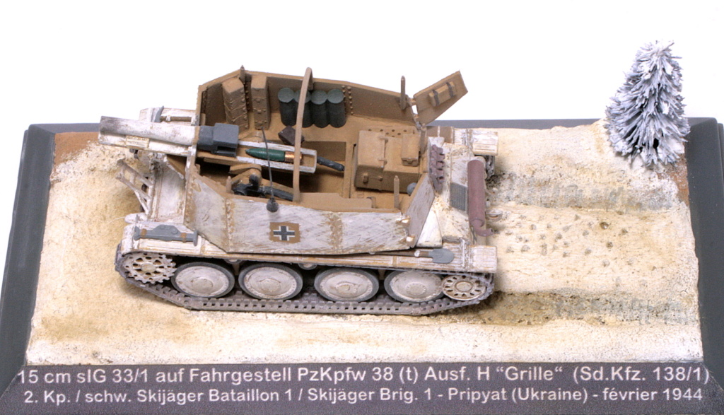 [UM]  Geschützwagen 38 (t) für 15 cm s.I.G. 33  (Sd.Kfz 138/1)  "Grille"  (150) Sdkfz202