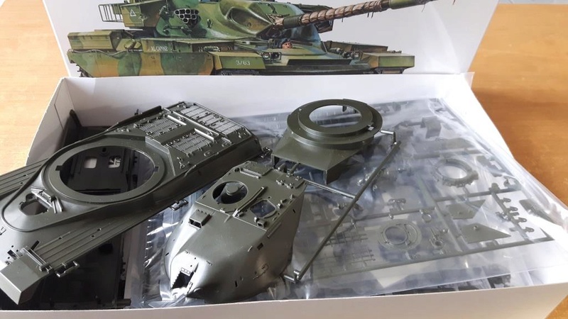 A vendre:Tamiya, Dragon SK, Trumpeter,.... 1/35 , hasegawa 1/350 Ajout au 23/08 20170126