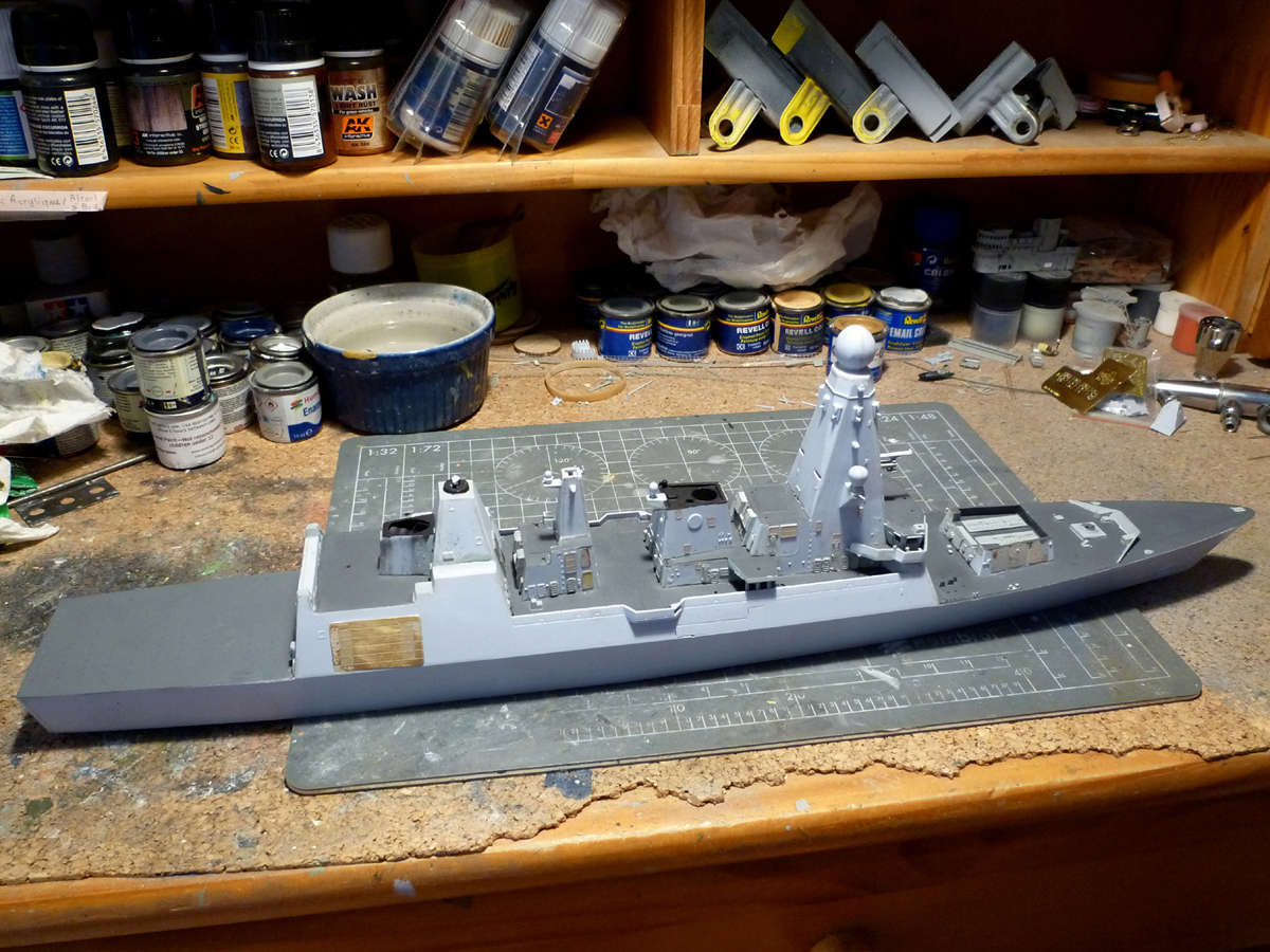 HMS DRAGON Destroyer Type 45 Airfix 1/350 + P.E Bigblueboy - Page 2 Hms_dr30