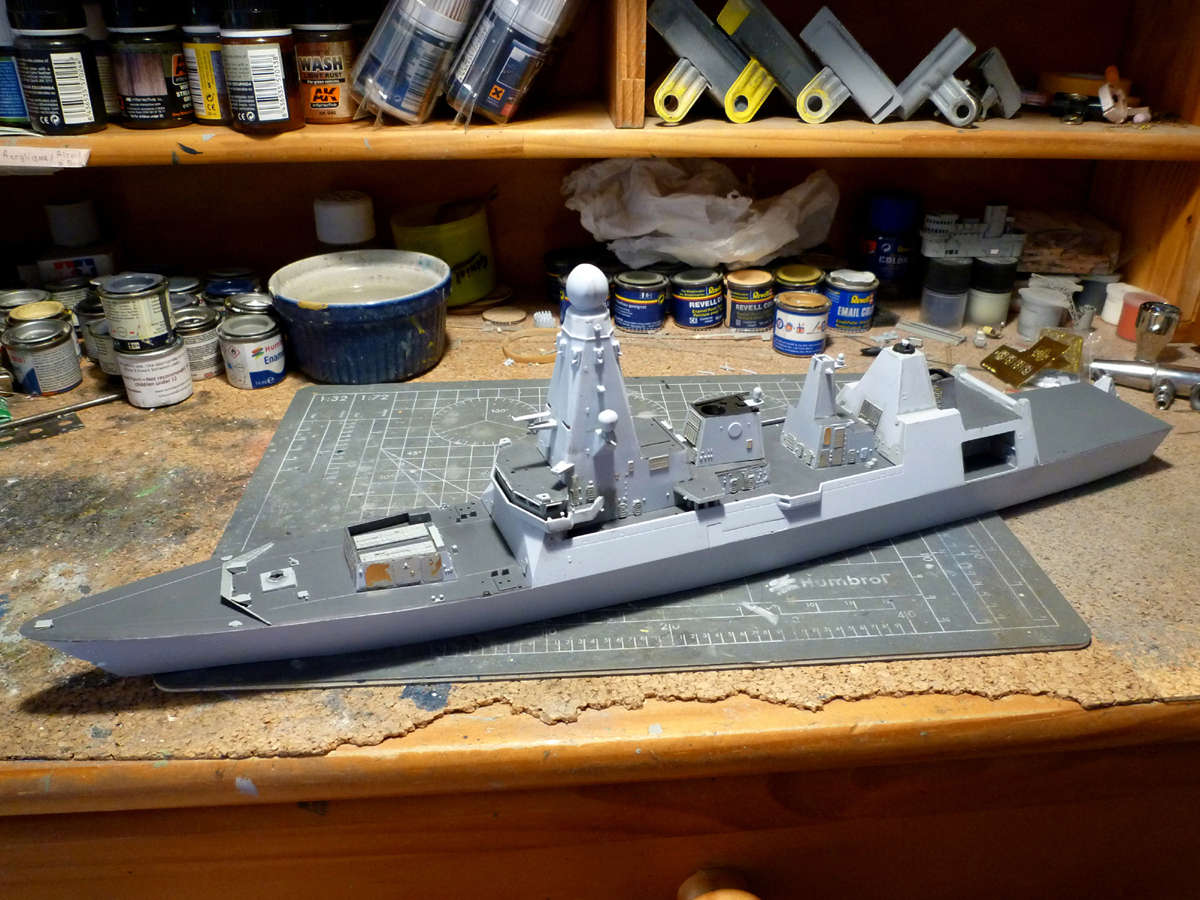 HMS DRAGON Destroyer Type 45 Airfix 1/350 + P.E Bigblueboy - Page 3 Hms_dr32