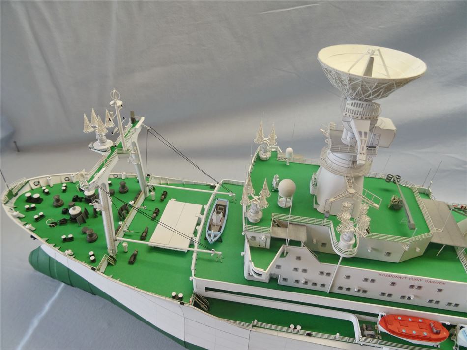Schiff zur Satellitenortung Juriy Gagarin 1:200 (Oriel) gebaut von Uwe Grawunder Galerie Dsc06272