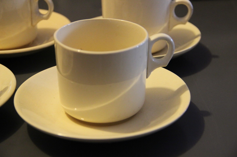 Ambrico e/w cups and saucers like smaller railway cups Img_2712