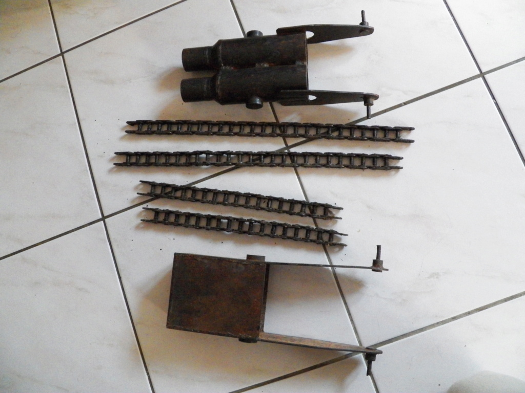 maginot chariots pour munitions de 50 mm et étui de munitions 7.5 102_2718