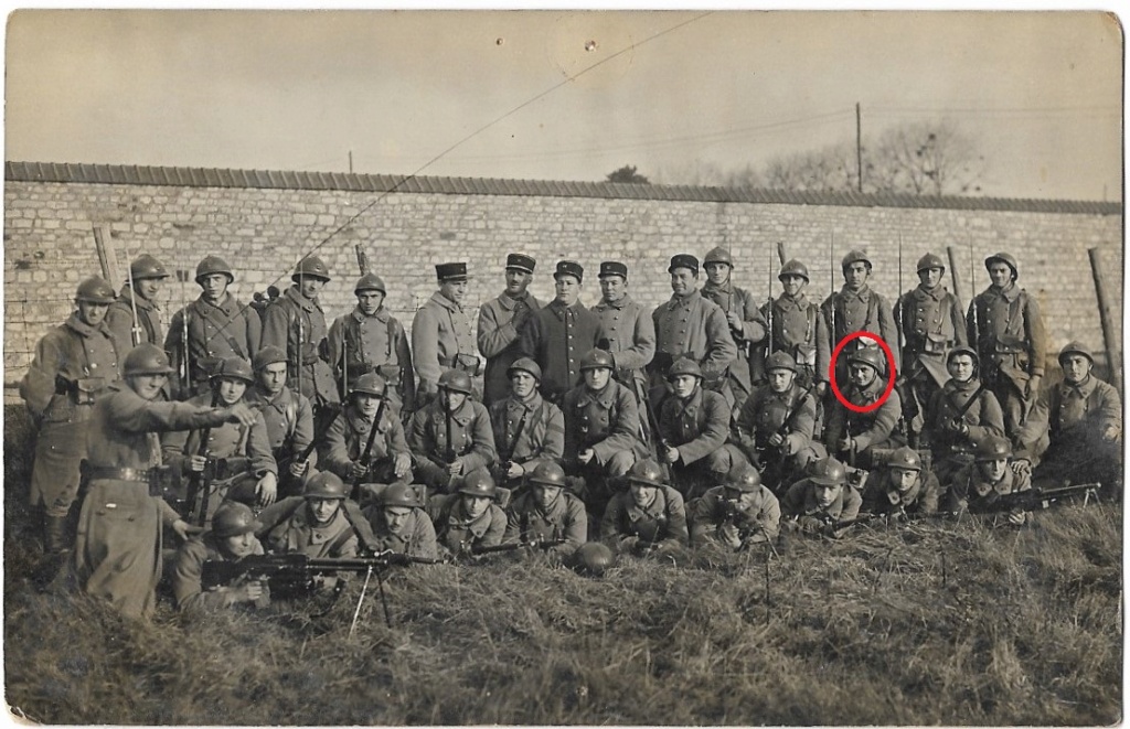 une tenue d'adjudant du 41e RI, un képi de sergent chef du 41e RI (adjudant HAMON Rennes), sac troupe motorisées et un tromblon VB 19315_10