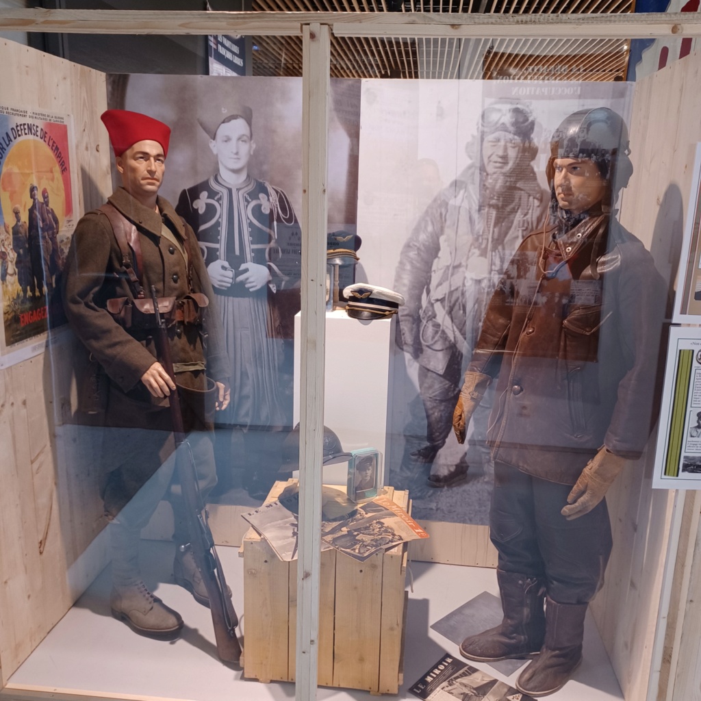 expo Edgard Tupët-Thomé / Gérard Hennebert, un zouave et un aviateur dans la tourmente Scene_10