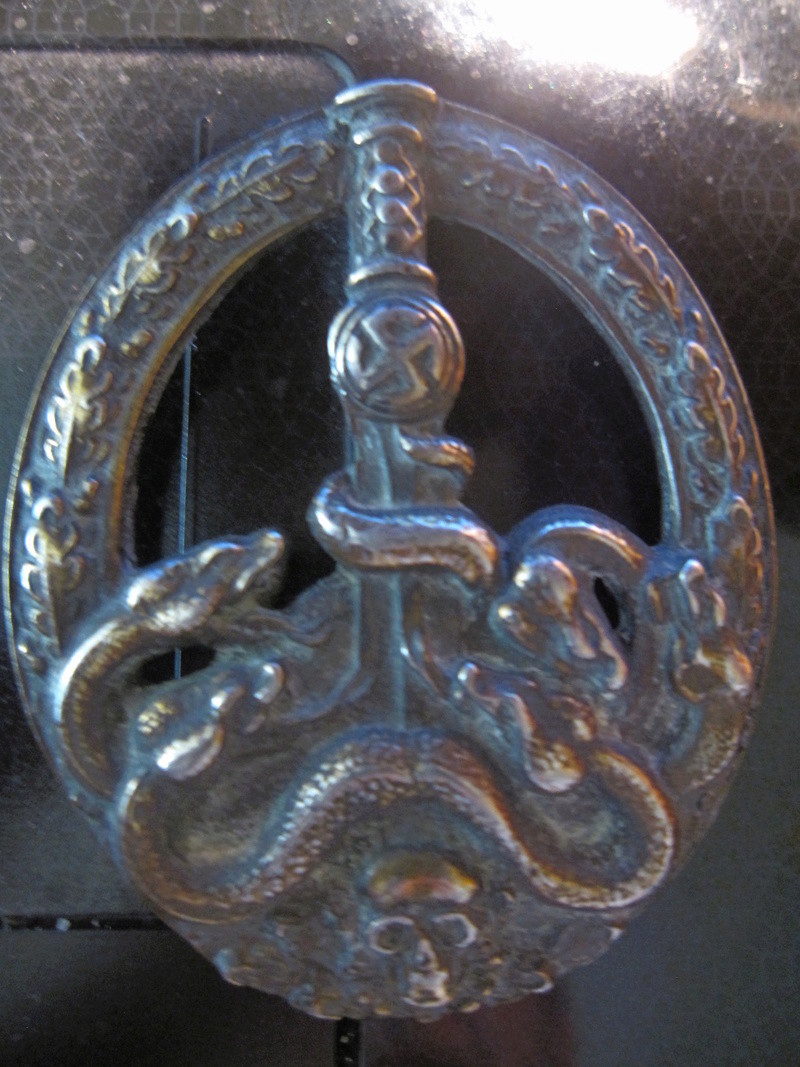 Insigne WW2 pour identification Img_0624
