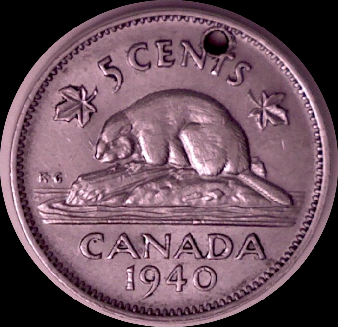 1940 - Coin fendillé sur I de GEORGIVS Cpe_i401