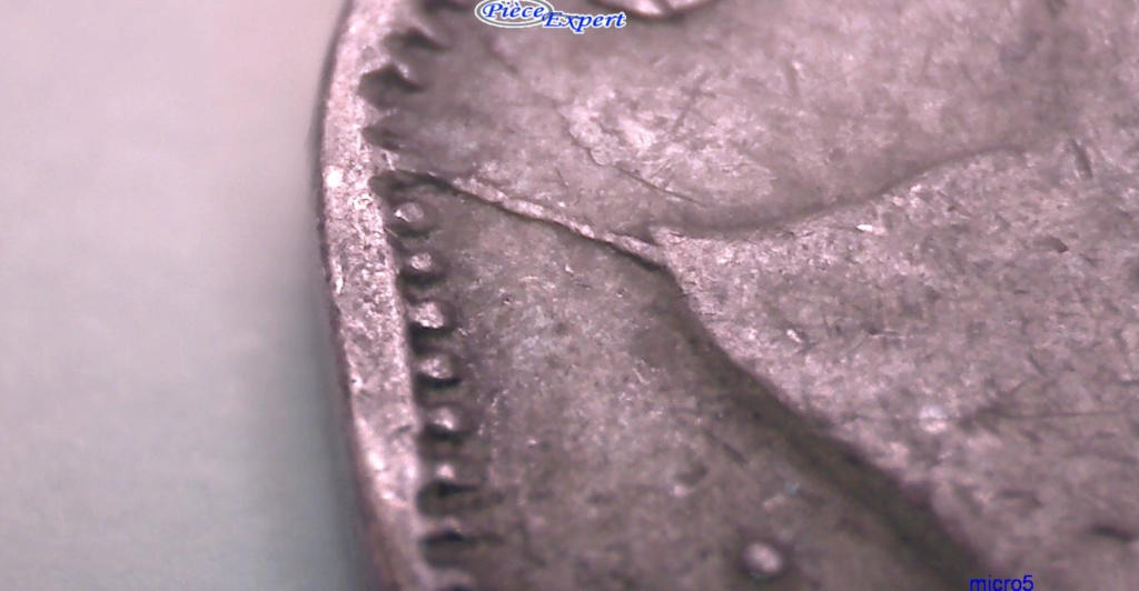 1943 - Coin Fendillé sous le buste au listel Cpe_i496