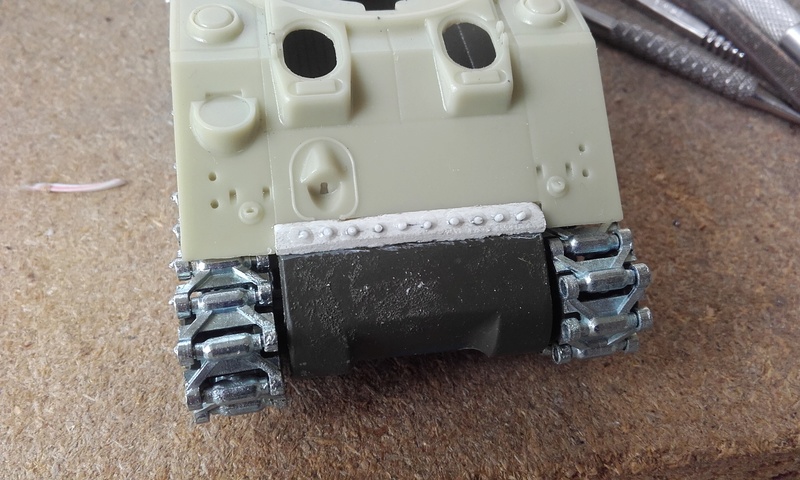 modif pour réaliser un sherman M4A2 au 1/50-1/48 20171026