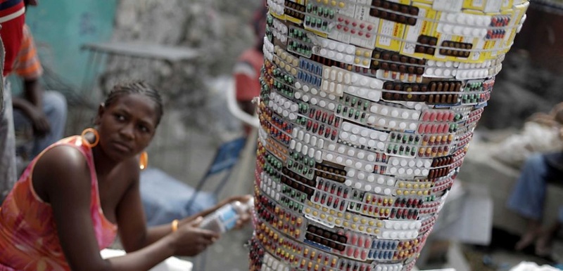 A Haiti, les médicaments sont vendus par des marchands ambulants. Haiti_10