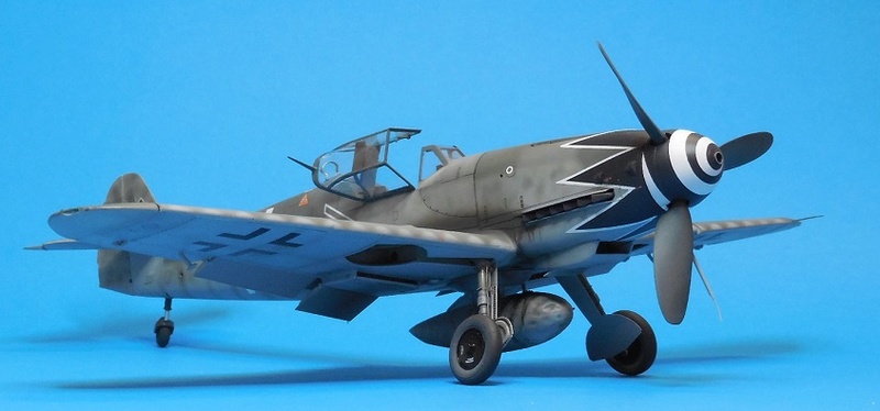 Revell 1/32 Bf 109 G-10 Hartmann Dscn3525