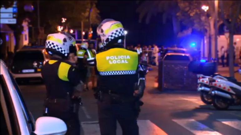 Barcelone  ( spain)  Attentat - au moins 13 morts et blessés .. 13109010
