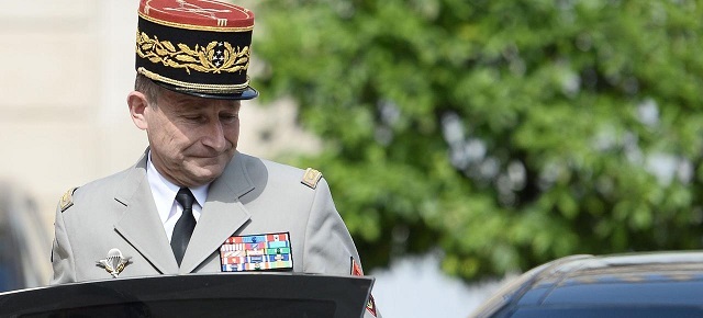 Le général Pierre de Villiers aurait mis sa démission dans la balance. - Page 2 Ob_ec310